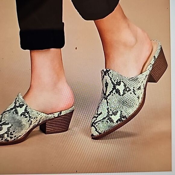 Chinese Laundry |  Catherin Snake Mules 7.5 - Picture 1 of 7